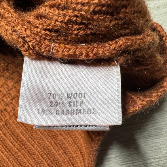 St. John Sport Knit Cardigan Sweater M Wool Silk Cashmere Luxury Blend - Picture 5 of 8